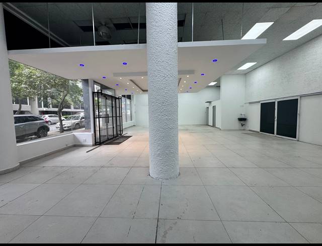 159M² OFFICE FOR SALE IN UMHLANGA RIDGE